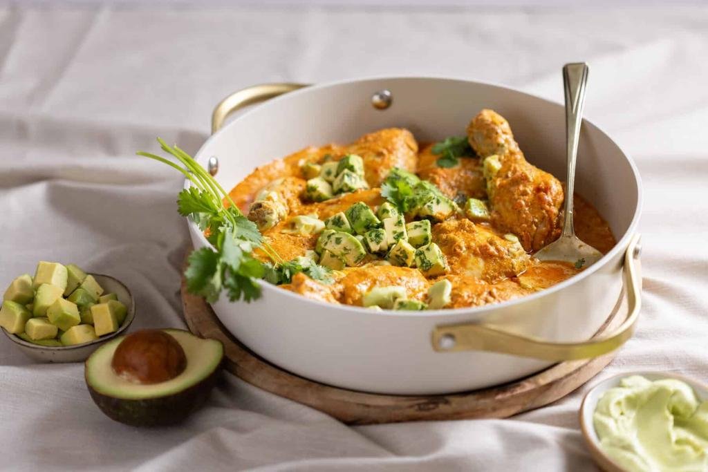 Recipe of the day: Baked chicken curry with avo crema