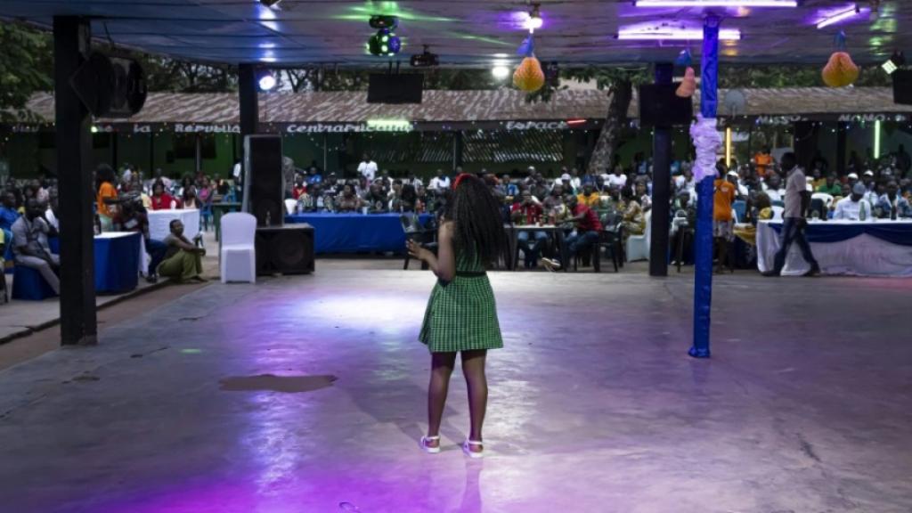 Online or on stage, Central African comics try to break through