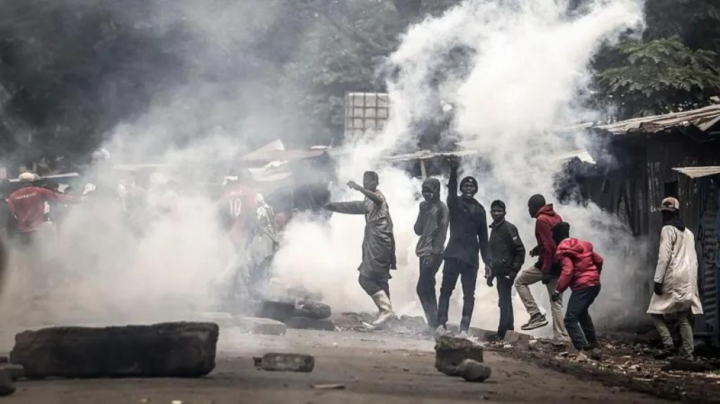 At least 11 dead in Kenya protests as central Nairobi sealed off