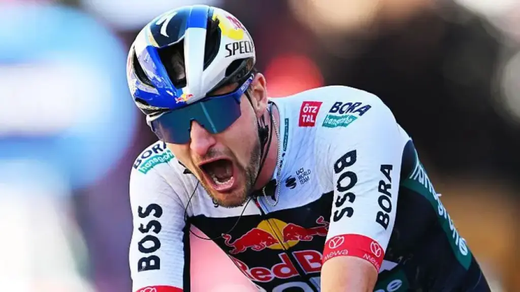 Denz wins Giro stage 18 as Del Toro retains lead