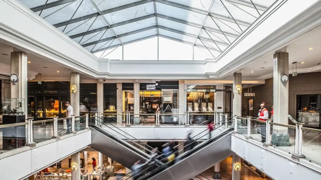 R1.6 billion luxury shopping mall in South Africa’s richest area being sold
