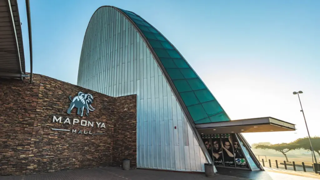 Major South African shopping mall closes due to protest and violence