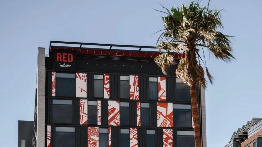 Radisson Red Cape Town: Your colourful gateway to vibrance and culture
