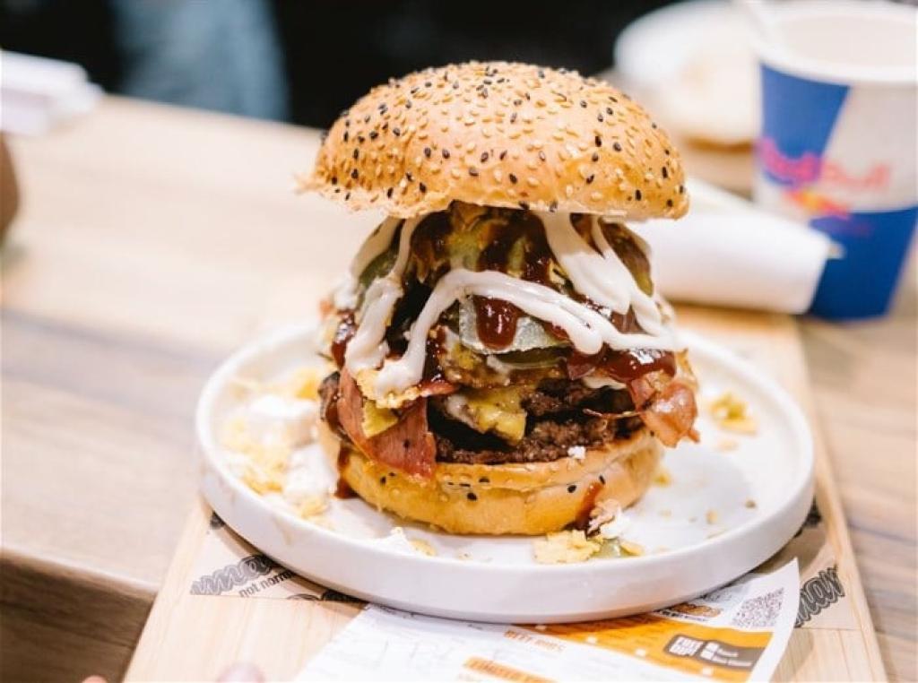 RocoMamas unveils exciting new location on Long Street, Cape Town – a feast for the senses!