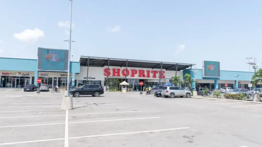 South Africa’s biggest retailer selling and closing stores