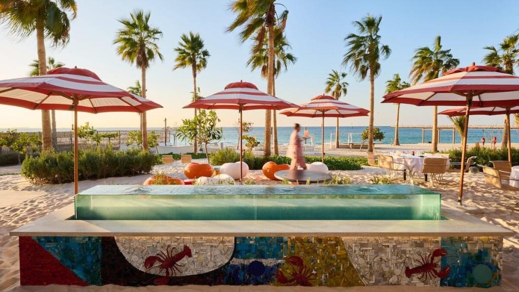 Popular restaurant franchise sending South Africans to the UK and Dubai