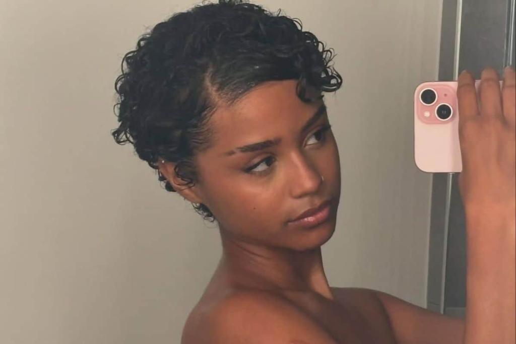 American Music Awards box Tyla as she wins Afrobeats Artist of the Year despite call for diversity