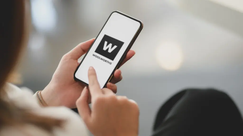 Woolworths launches new ‘after dark’ delivery