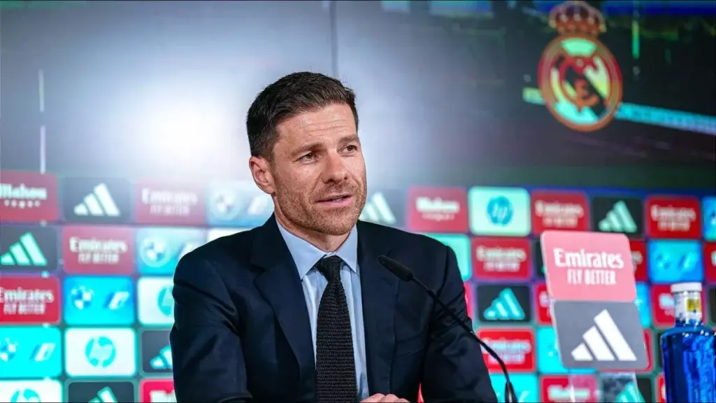 Xabi Alonso wants Real Madrid fans to 'love' the team