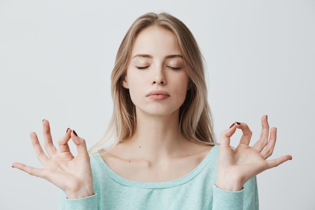 WHAT THE HECK IS FACE YOGA? AND WHY YOU SHOULD ADD IT TO YOUR DAILY PRACTICE